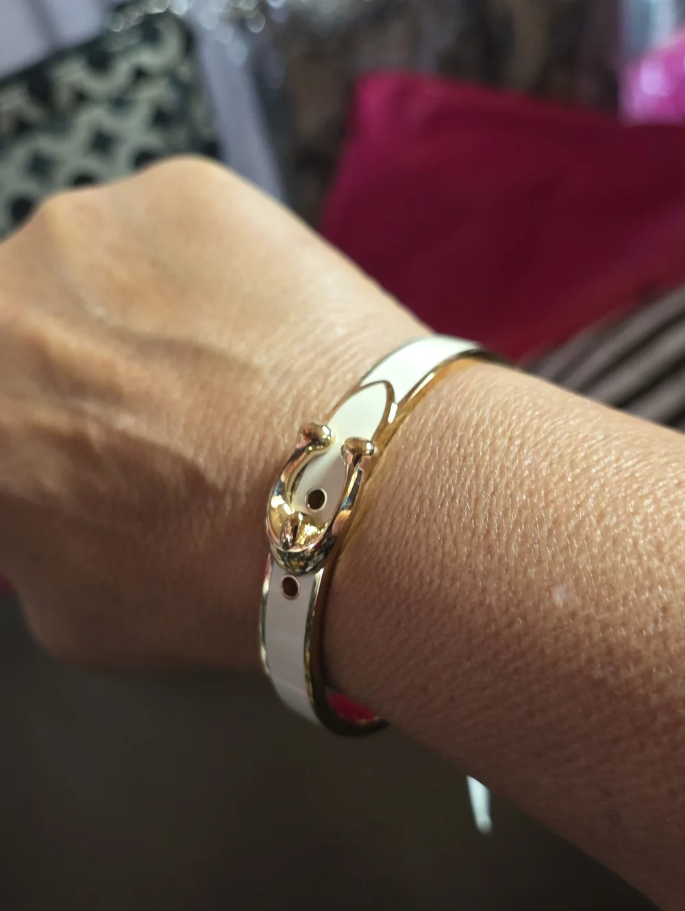 Coach Large C cream Bangle Bracelet Easy On  Nwt